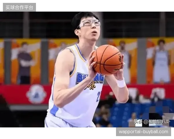北京北汽内线核心周琦尽管遭遇伤病,其护框与篮板能力依旧统治联盟 北京北汽内线核心周琦尽管遭遇伤病,其护框与篮板能力依旧统治联盟